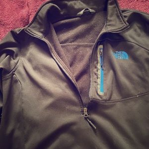 Men’s barely used North Face quarter zip up hoodie